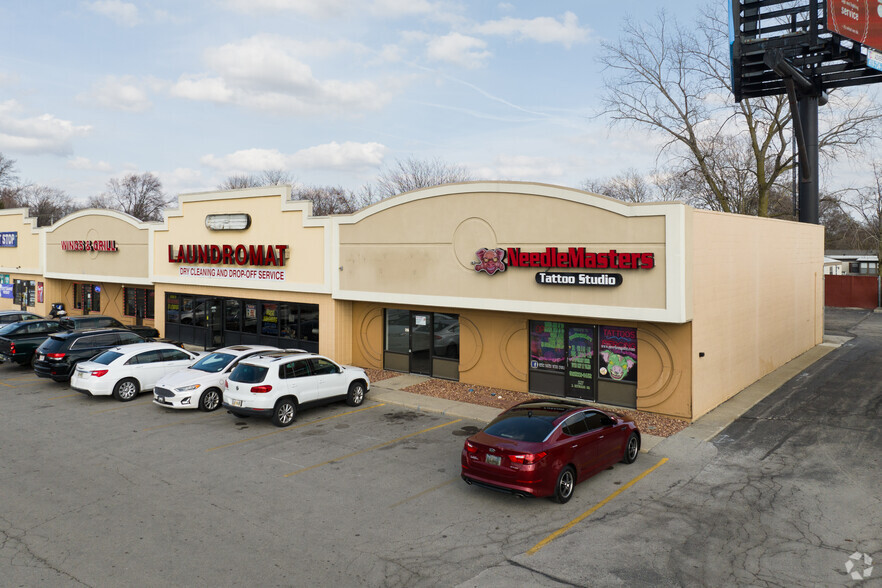 503-559 S Reynolds Rd, Toledo, OH for lease - Building Photo - Image 3 of 6