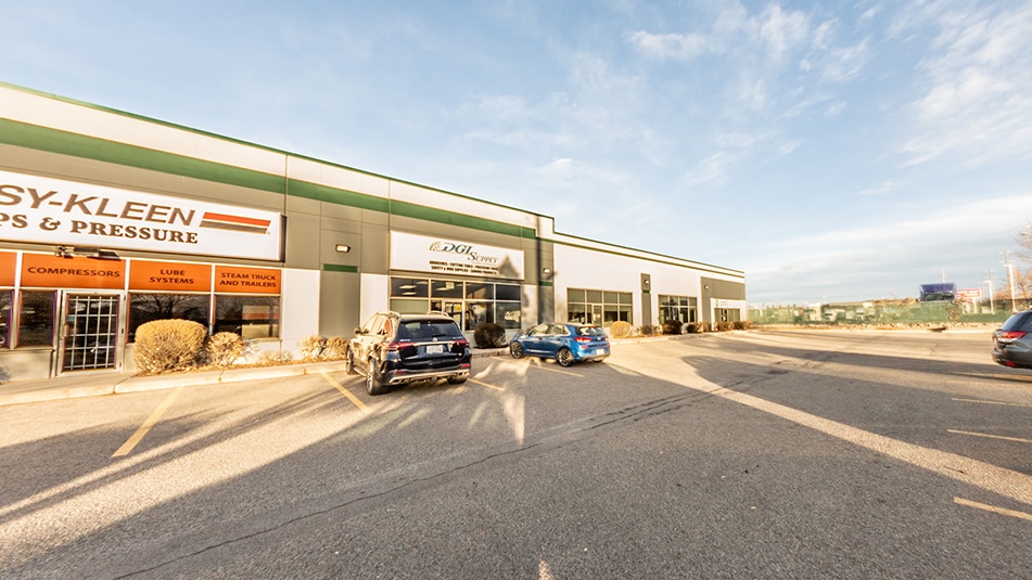 5200 64th Ave SE, Calgary, AB for lease Building Photo- Image 1 of 10