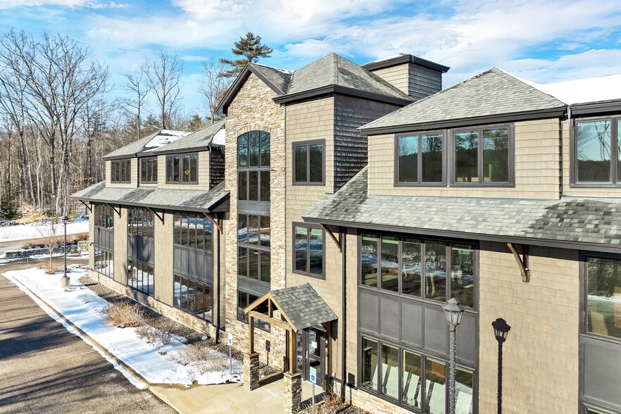 81 Whittier Hwy, Moultonborough, NH for sale - Building Photo - Image 2 of 61