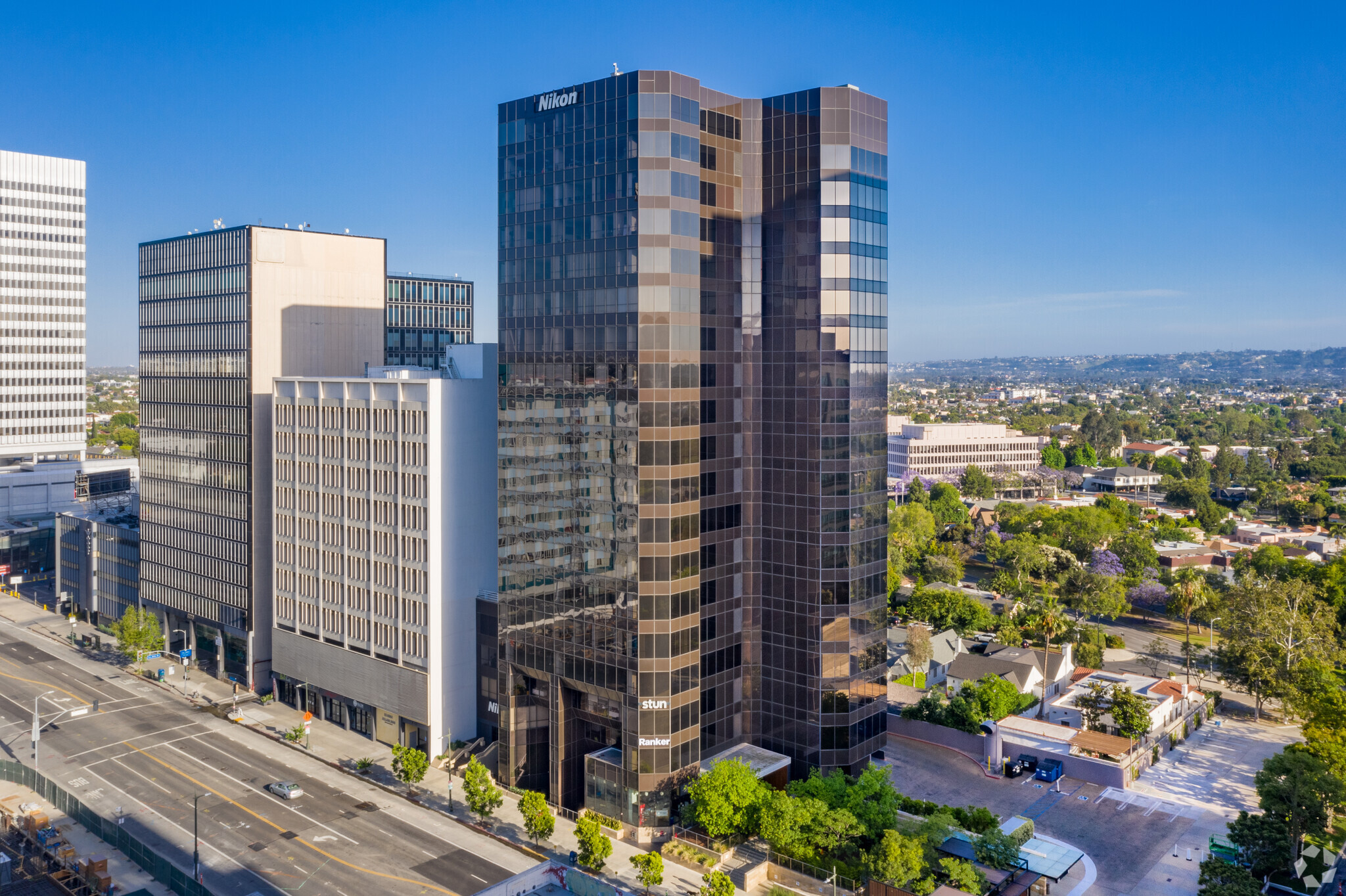 6420 Wilshire Blvd, Los Angeles, CA for lease Building Photo- Image 1 of 4