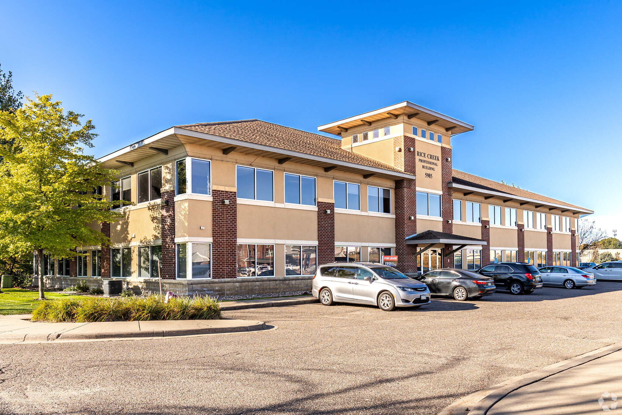 5985 Rice Creek Pky, Shoreview, MN for lease Building Photo- Image 1 of 10