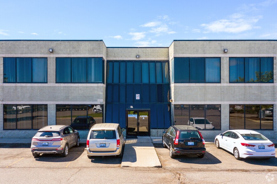 42000 Koppernick Rd, Canton, MI for sale - Primary Photo - Image 1 of 1