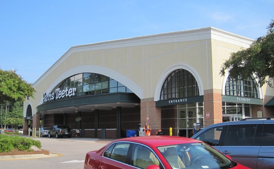 2010-2082 Kildaire Farm Rd, Cary, NC for lease - Building Photo - Image 1 of 7