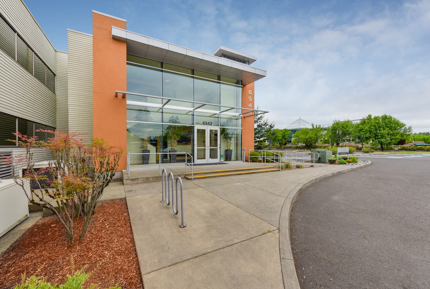 6542 SE Lake Rd, Milwaukie, OR for sale Building Photo- Image 1 of 1