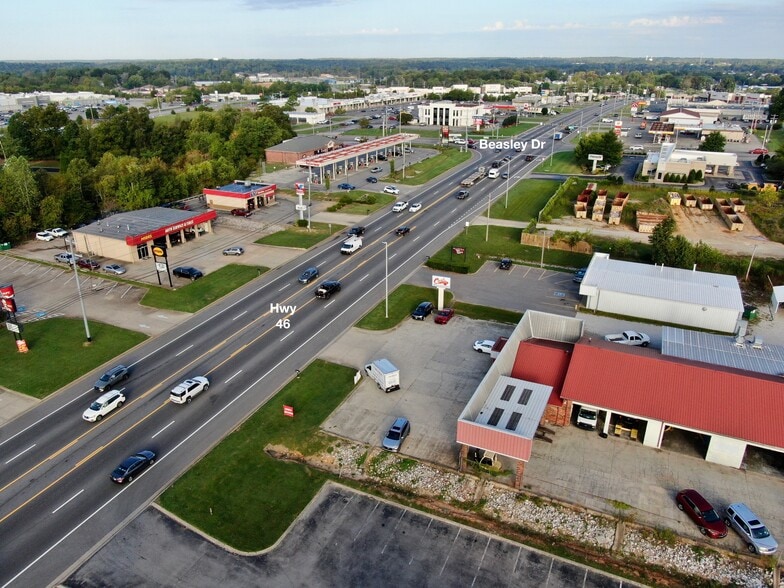 525 Highway 46 S, Dickson, TN for sale - Primary Photo - Image 1 of 17