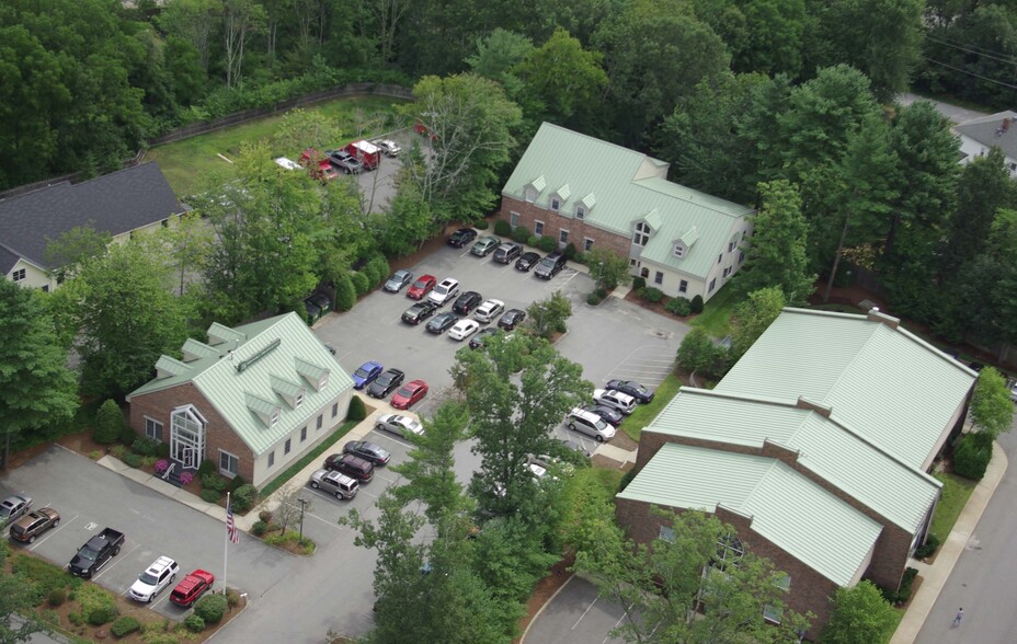 11 Red Roof Ln, Salem, NH for lease - Aerial - Image 2 of 10