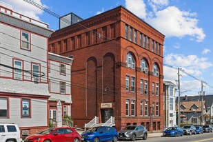 Lydia Pinkham Bldg - Loft