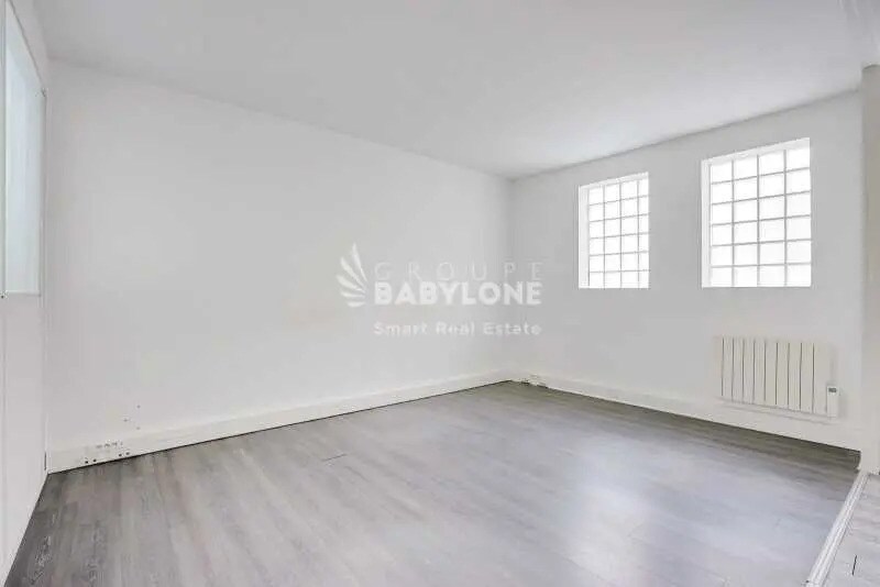 Office in Montrouge for lease - Interior Photo - Image 3 of 6