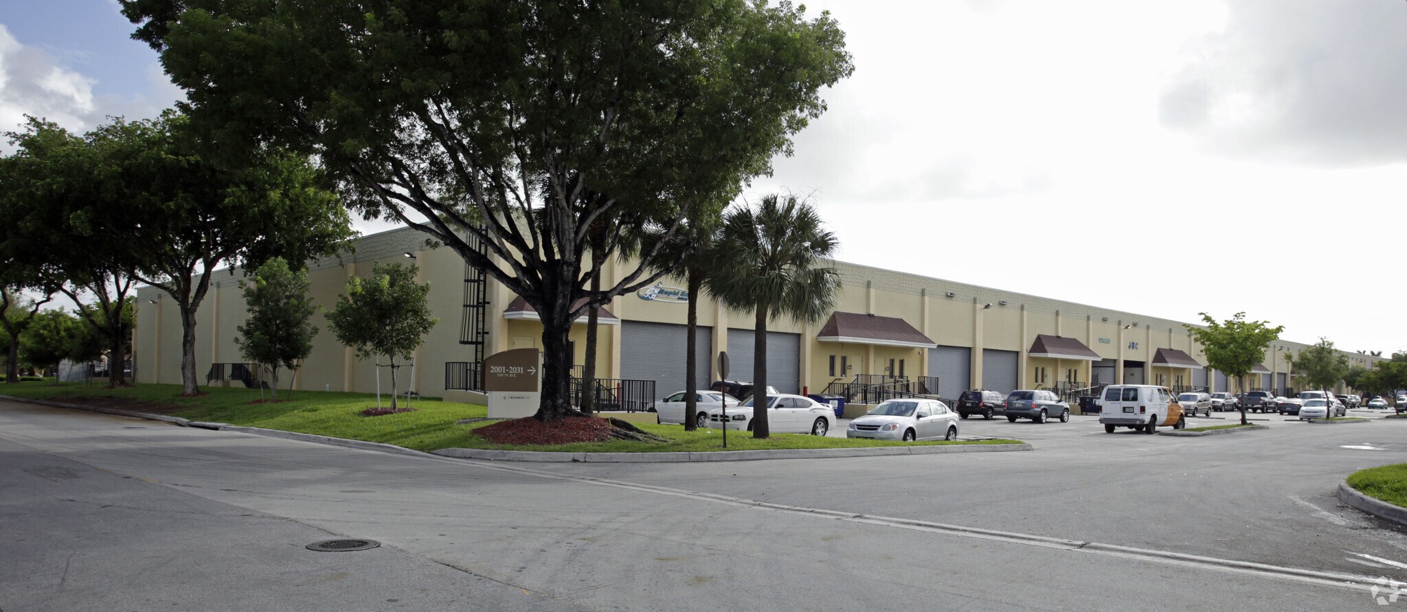 2001-2063 NW 79th Ave, Doral, FL for lease Building Photo- Image 1 of 5