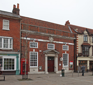 More details for 6-8 Market Pl, Henley On Thames - Retail for Sale