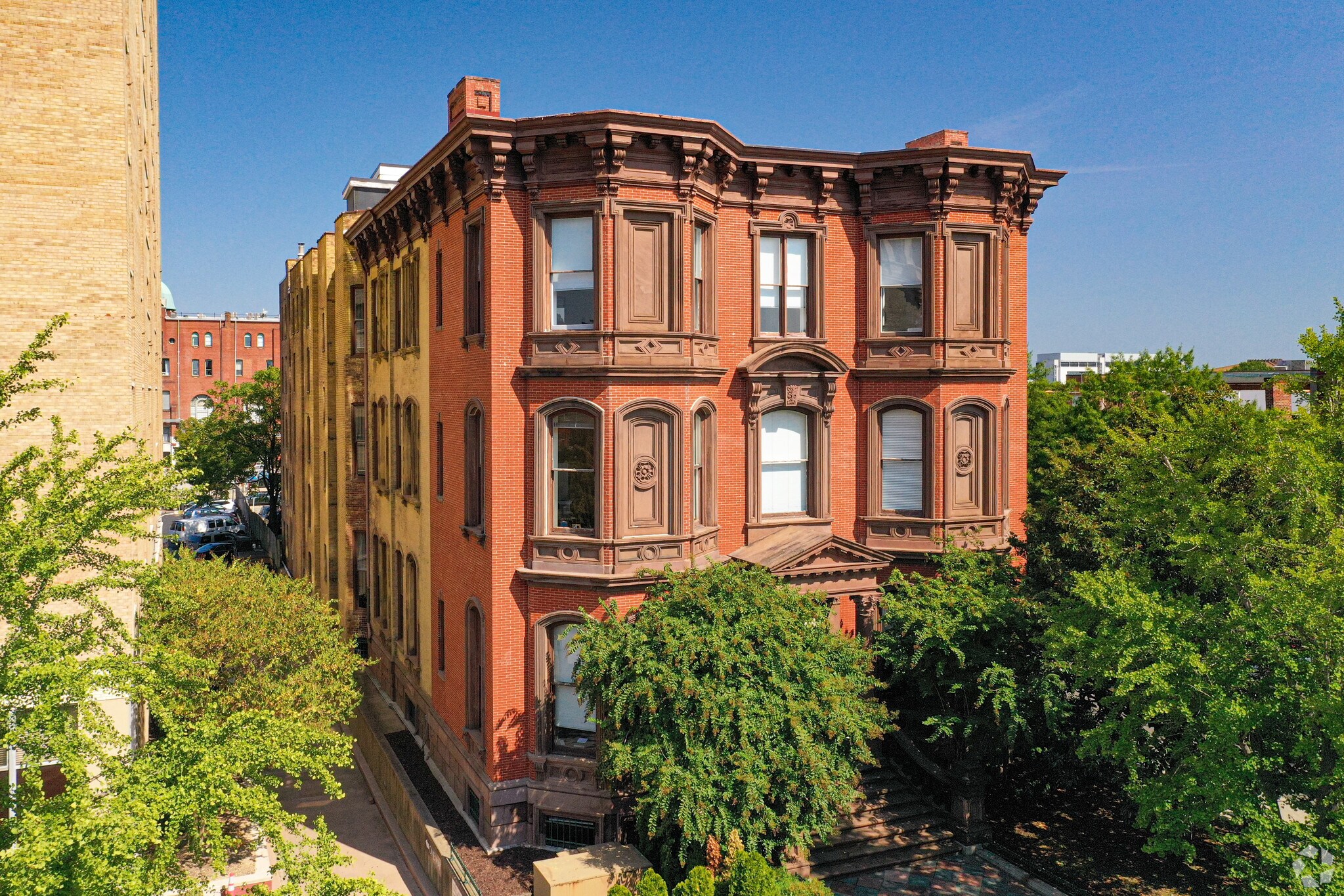 100 W Franklin St, Richmond, VA for lease Building Photo- Image 1 of 6