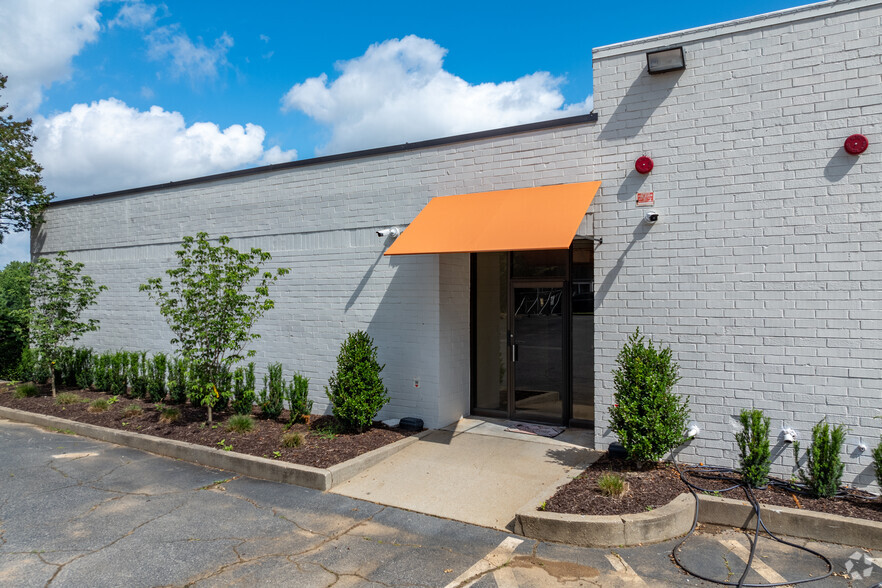 1144 Mailing Ave, Atlanta, GA for lease - Building Photo - Image 3 of 8