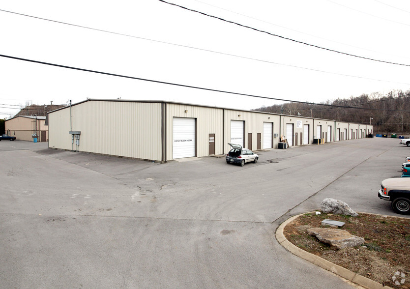 3660-3668 Central Pike, Hermitage, TN for lease - Building Photo - Image 2 of 5