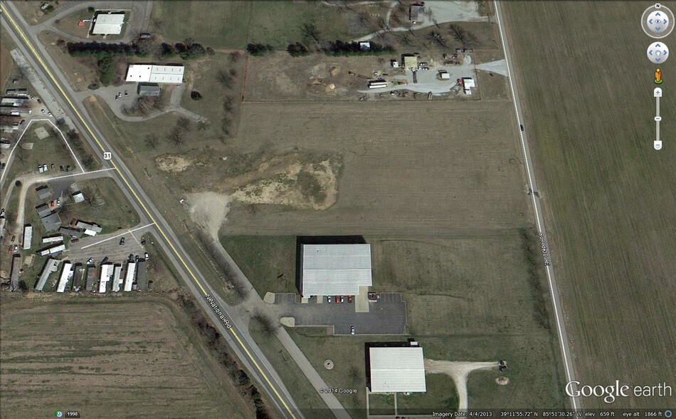 US 31 & County Road 3, Columbus, IN for sale - Building Photo - Image 1 of 1