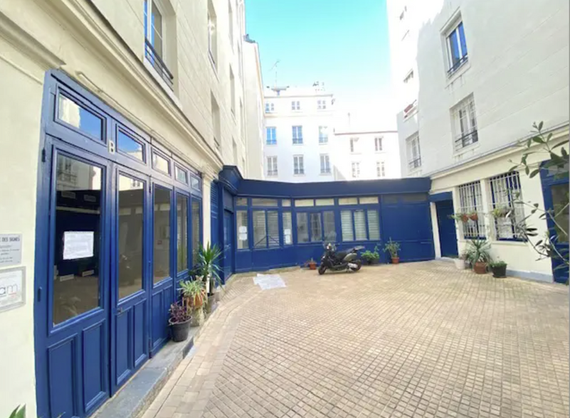 Office in Paris for lease - Interior Photo - Image 2 of 3