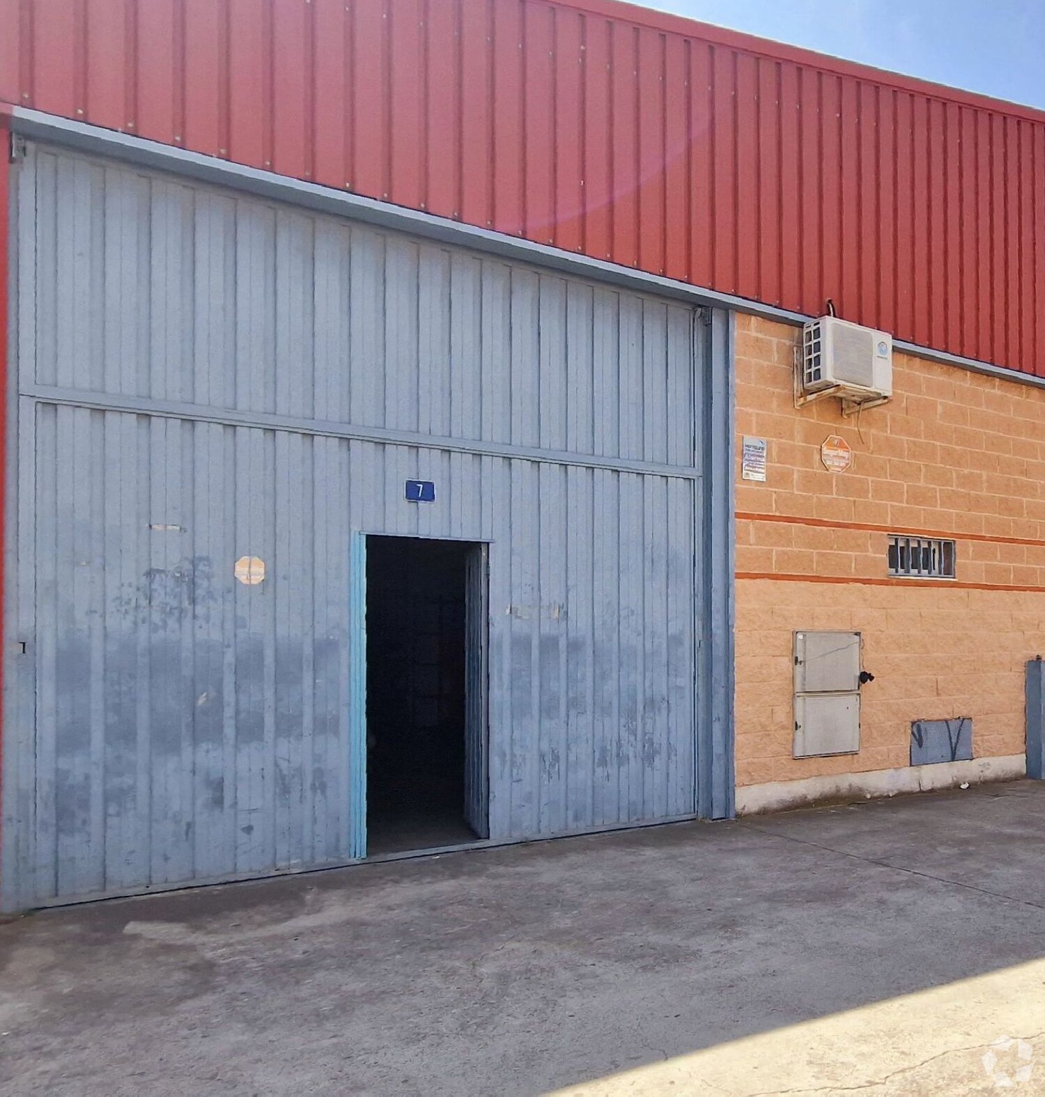 Industrial in Torres de la Alameda, Madrid for sale Interior Photo- Image 1 of 2