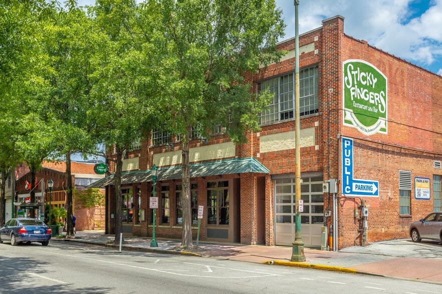 420 Broad St, Chattanooga, TN for lease - Building Photo - Image 1 of 22