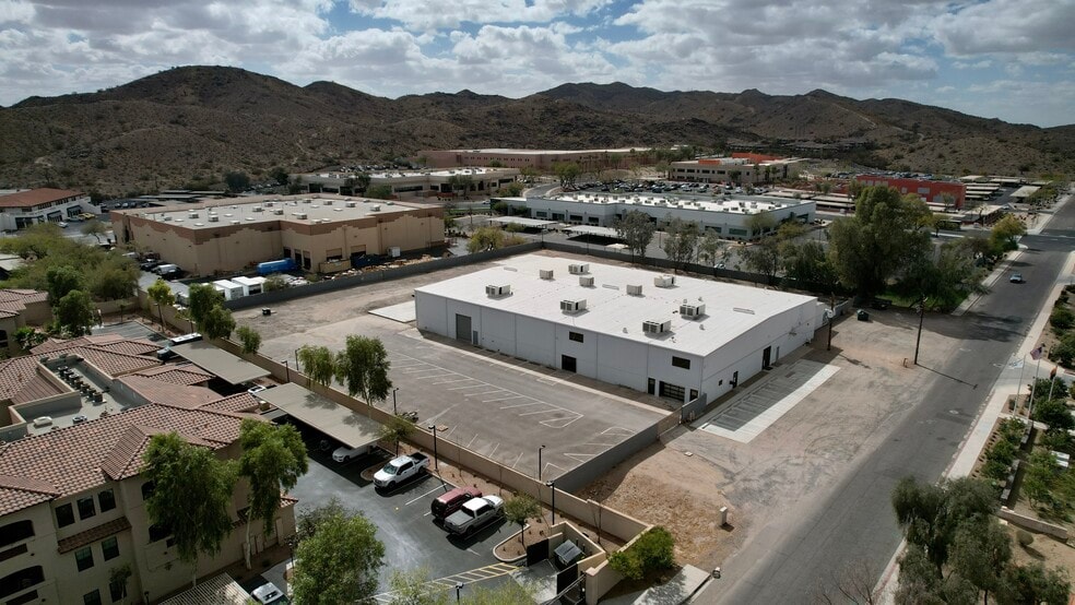 4909 E Beverly Rd, Phoenix, AZ for lease - Building Photo - Image 1 of 15