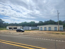 Mini Storage (41 units) & Retail/Com Bldg - Self Storage Facility