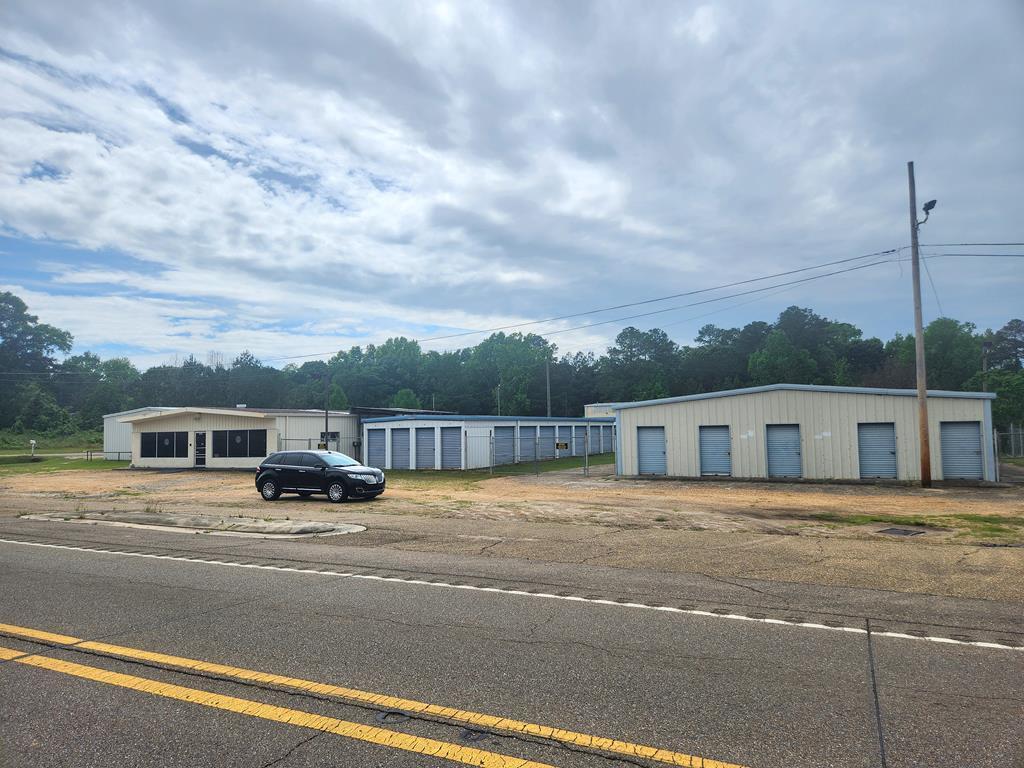 7829 U S Highway 11, Lumberton, MS 39455 Mini Storage (41 units