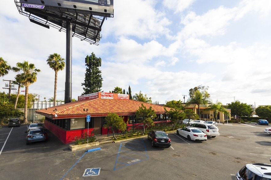 1936 E Katella Ave, Orange, CA for sale - Primary Photo - Image 1 of 1