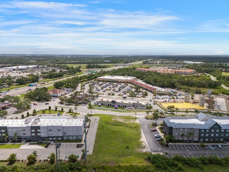 5520 Manor Hill Ln, Bradenton, FL for lease - Building Photo - Image 3 of 9