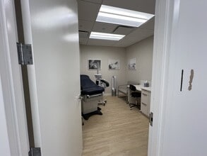 200 W Jackson Blvd, Chicago, IL for lease Interior Photo- Image 2 of 3