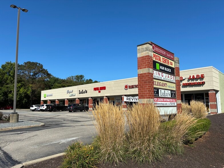 1215-1225 Providence Rd, Whitinsville, MA for lease - Building Photo - Image 3 of 9