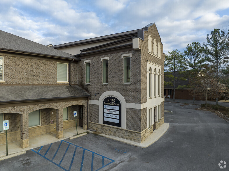 4025 Pepperwood Cir, Huntsville, AL for lease - Building Photo - Image 3 of 16