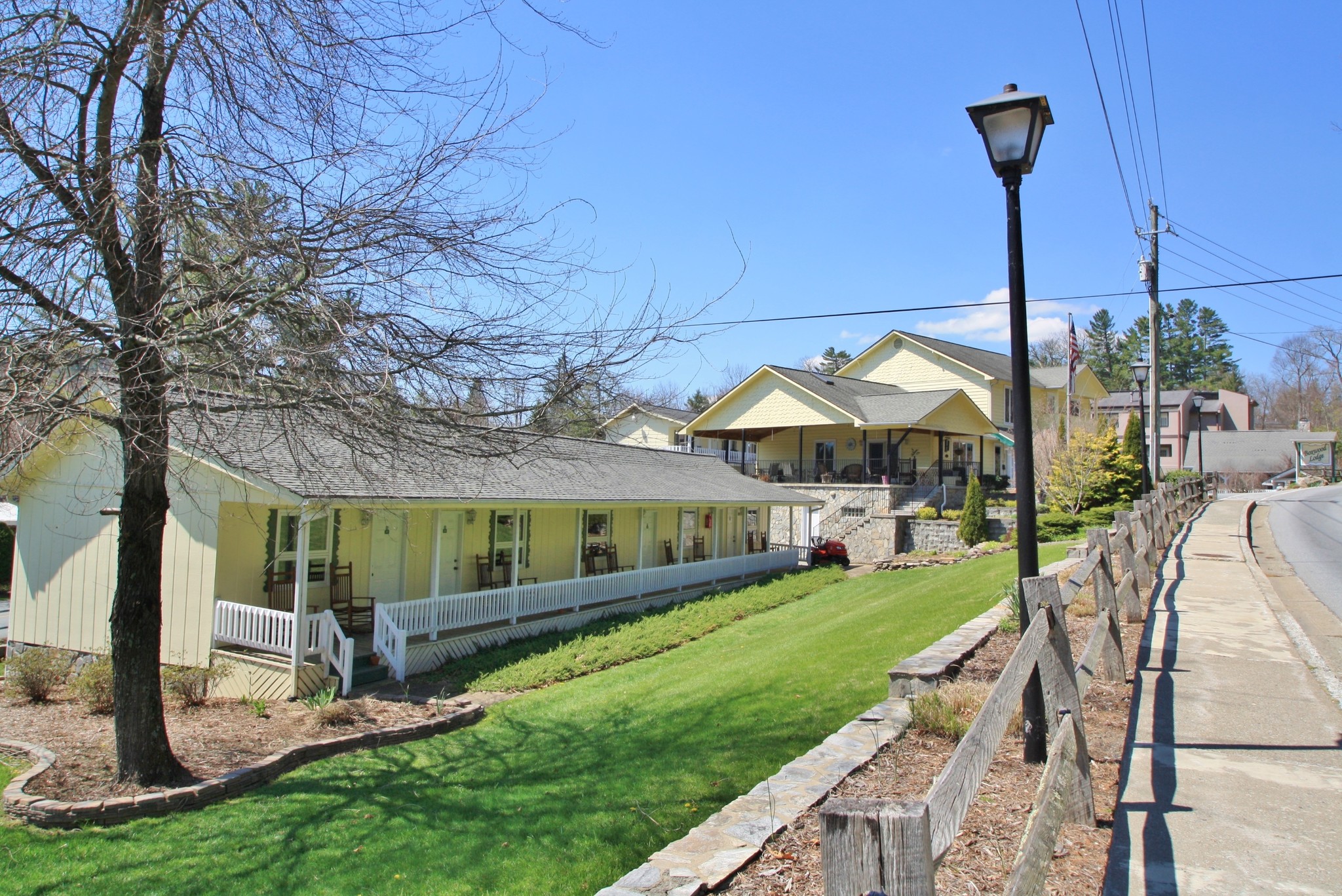 671 Main St, Blowing Rock, NC for sale Primary Photo- Image 1 of 1