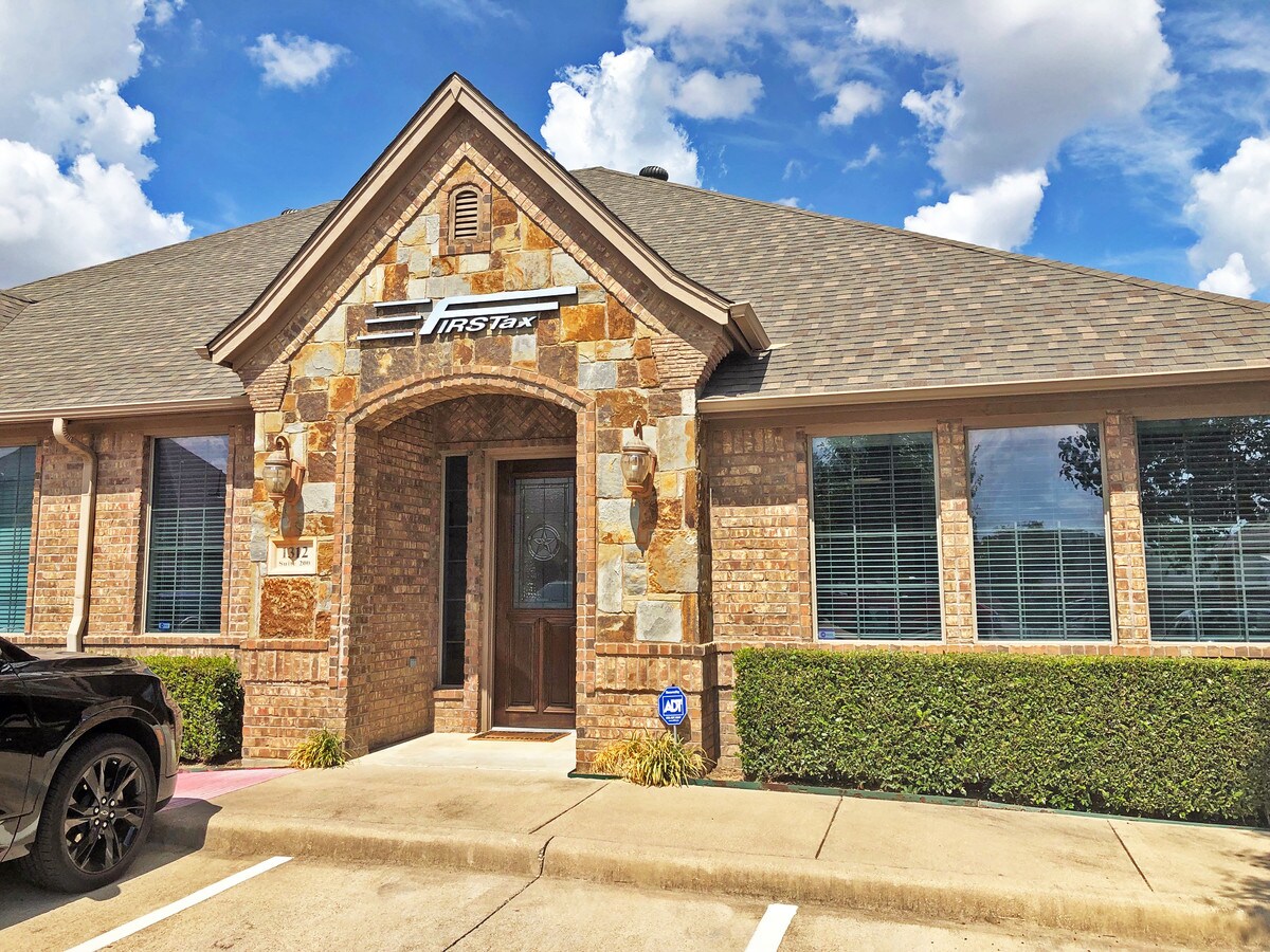 1312 Norwood Dr, Bedford, TX 76022