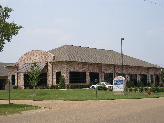 2630 Courthouse Cir, Flowood, MS for sale - Primary Photo - Image 1 of 1