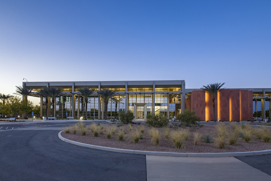 2701 E Ryan Rd, Chandler, AZ for sale - Building Photo - Image 1 of 1