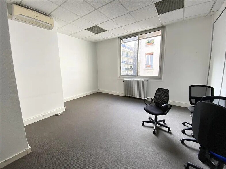 Office in Paris for lease - Building Photo - Image 2 of 5