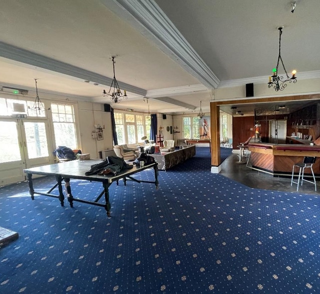 Westgate Rd, Beckenham for lease - Interior Photo - Image 2 of 4