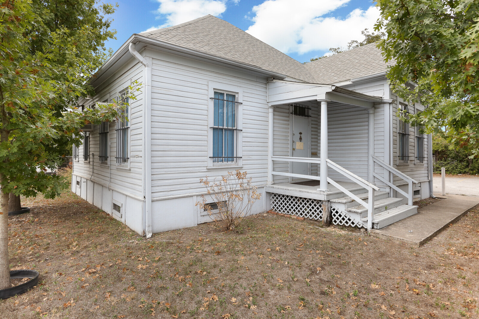 224 Casa Blanca, San Antonio, TX for lease Building Photo- Image 1 of 14