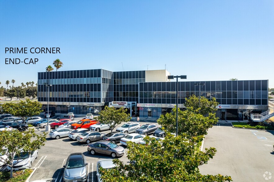 22330-22356 Hawthorne Blvd, Torrance, CA for lease - Building Photo - Image 3 of 14