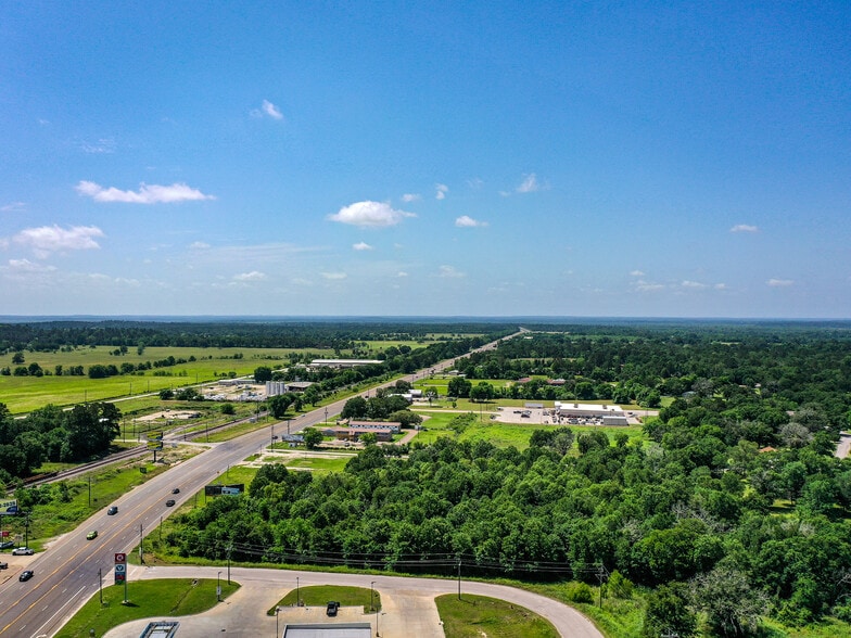 5.6 Ac Hwy 19 S, Trinity, TX for sale - Building Photo - Image 2 of 9