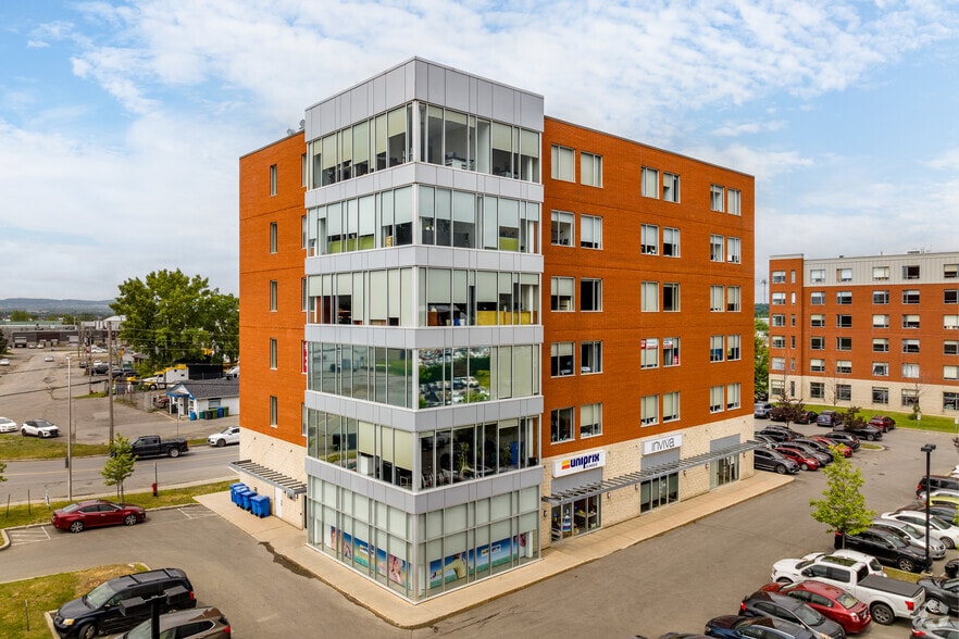 465 Rue Bibeau, St-Eustache, QC for sale - Primary Photo - Image 1 of 1