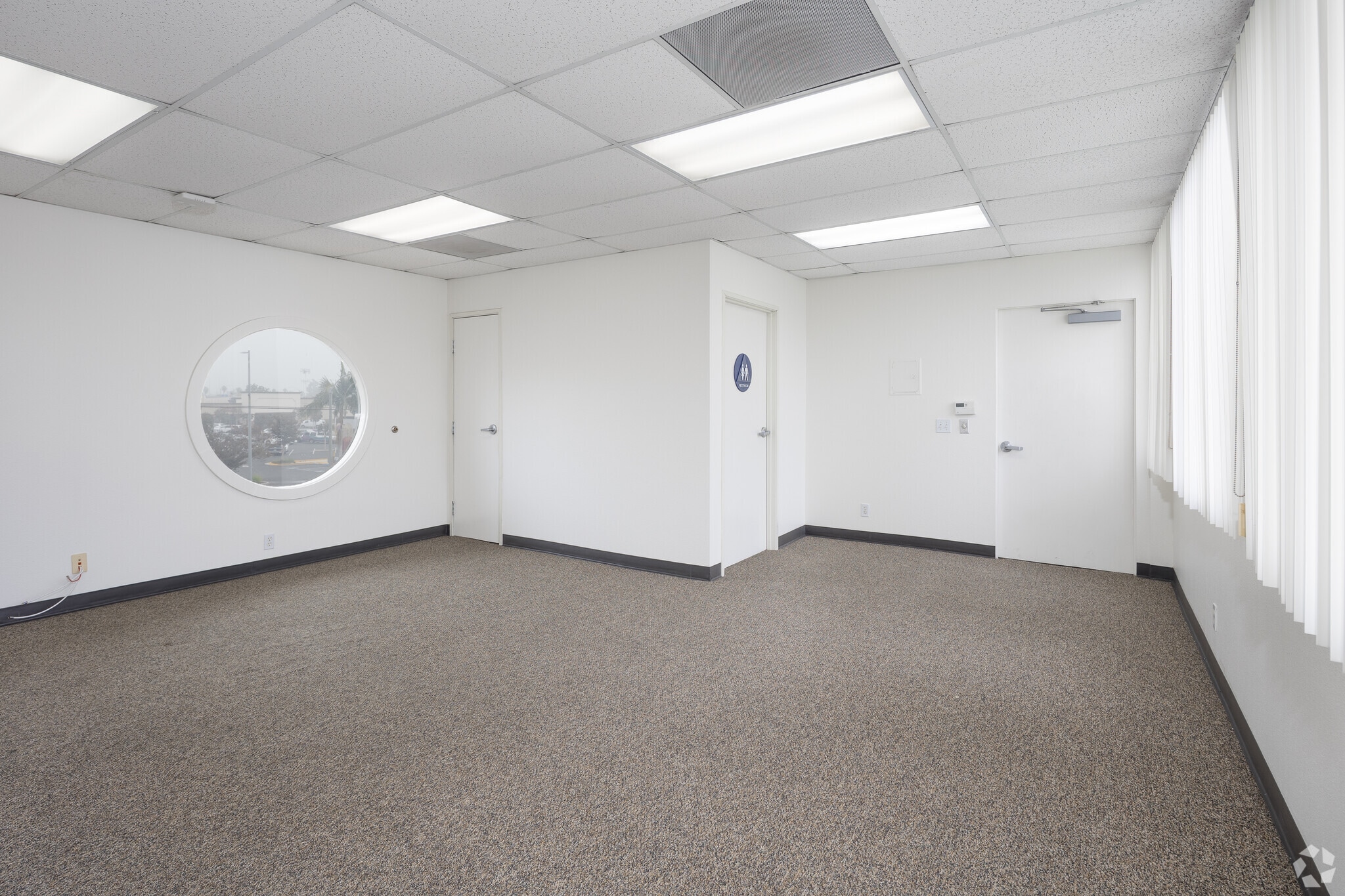 172 N Tustin St, Orange, CA for lease Interior Photo- Image 1 of 4