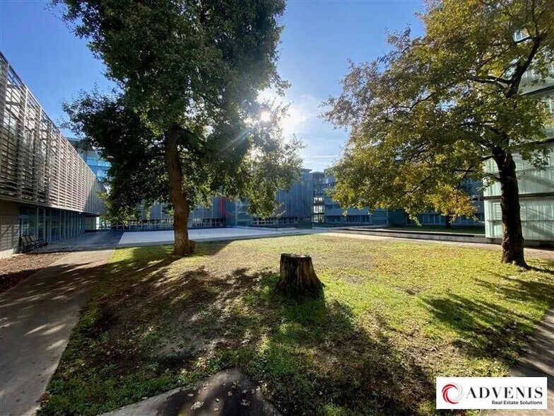 Office in Mérignac for lease - Building Photo - Image 2 of 12