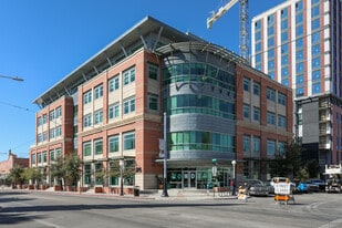 Main Gate Square - Bar