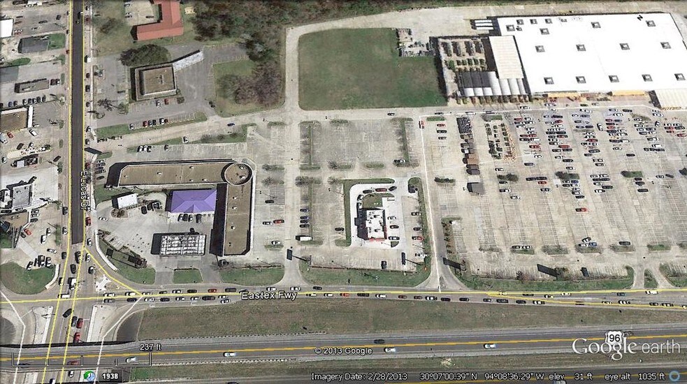 3936-3974 Eastex Fwy, Beaumont, TX for sale - Building Photo - Image 1 of 1