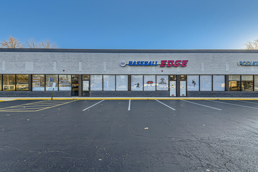 1201-1231 S Main St, Algonquin, IL for lease - Building Photo - Image 3 of 22