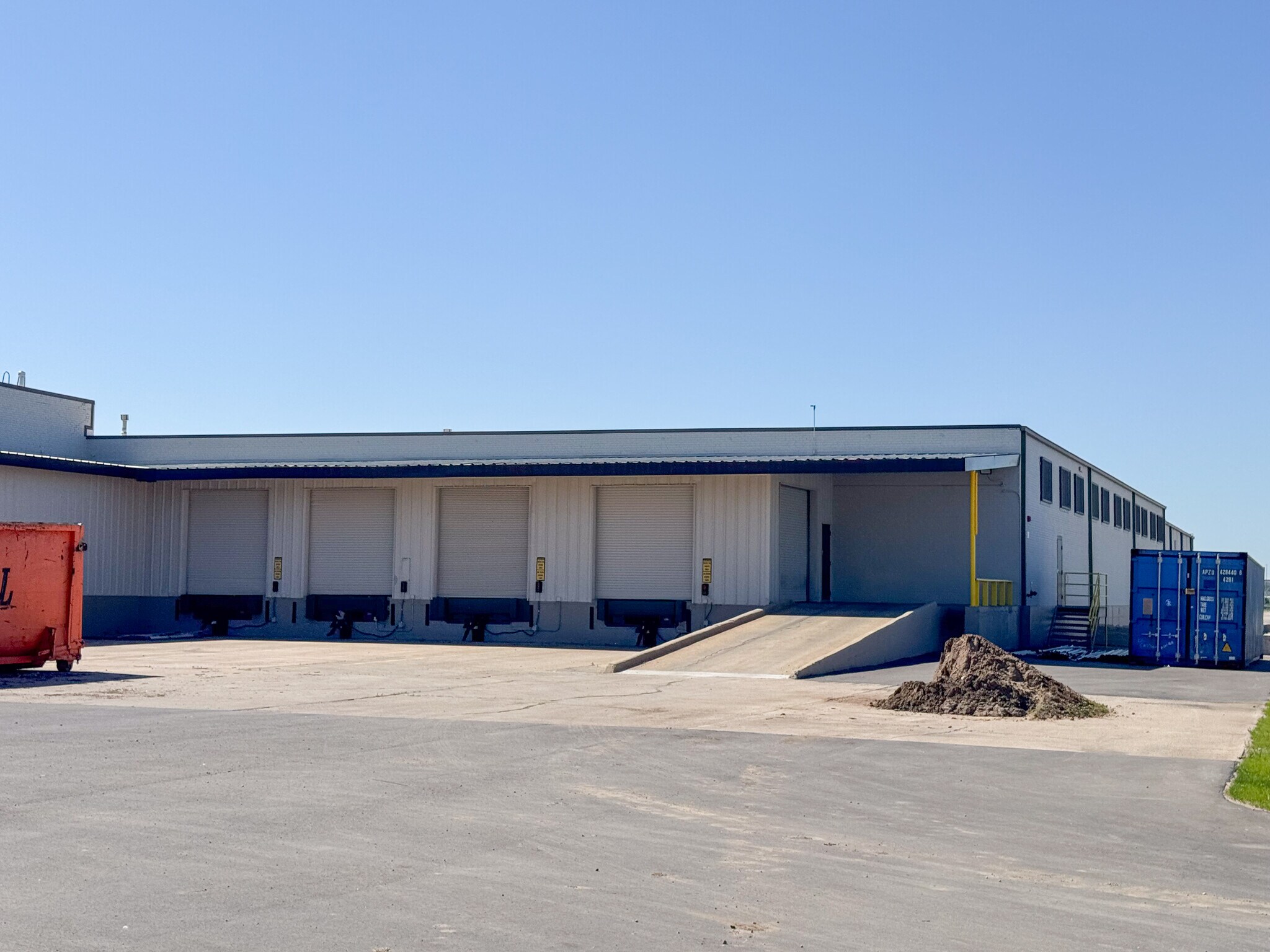 701 E 37th St N, Wichita, KS for lease Interior Photo- Image 1 of 3