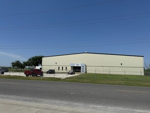 2345 N Central Ave, Brownsville, TX for lease Building Photo- Image 2 of 2