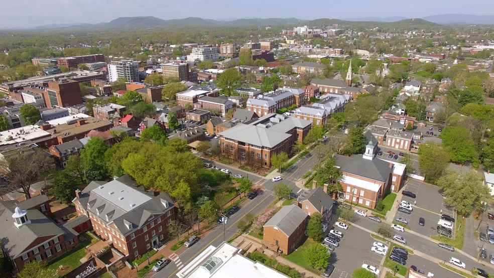 310 Fourth St NE, Charlottesville, VA for lease - Building Photo - Image 2 of 6