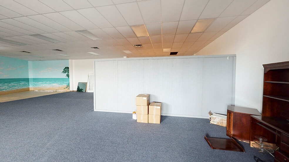 5240 N Atlantic Ave, Cocoa Beach, FL for lease - Interior Photo - Image 3 of 15