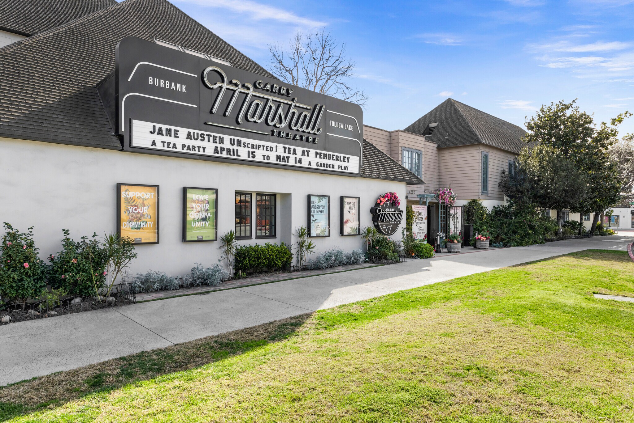 4252 W Riverside Dr, Burbank, CA for sale Building Photo- Image 1 of 1