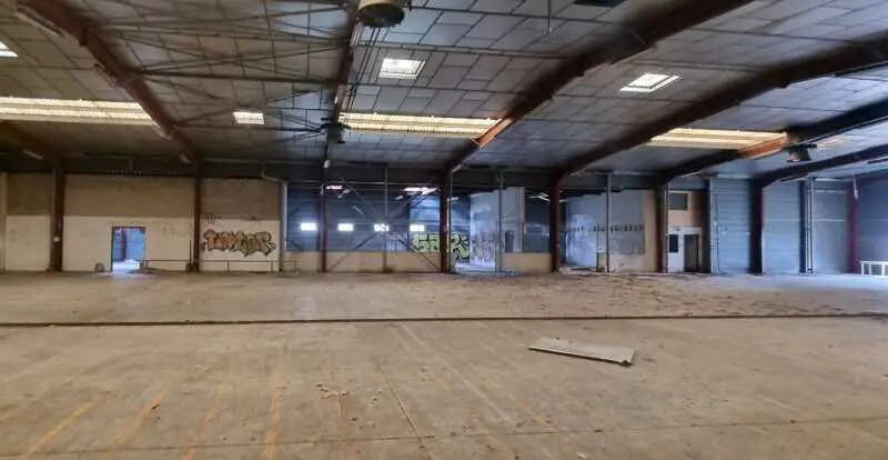 Industrial in Les Ulis for lease - Building Photo - Image 3 of 7